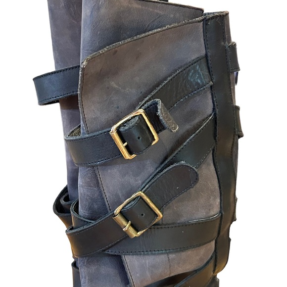 Steve Madden Bryannt Belted Dark Gray & Black Distressed Knee Boots 8 - Picture 7 of 13